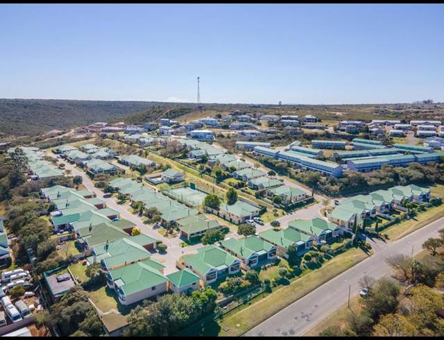 4 BEDROOM TOWNHOUSE FOR SALE IN KINGSWOOD